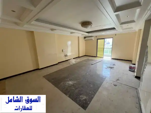 شقة فسيحة ٣ غرف وصالة للإيجار السنوي في...