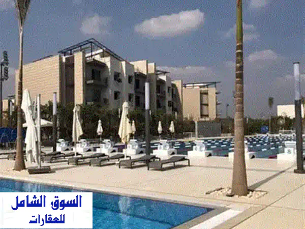شقتك الفاخرة في بيفرلي هيلز - استلام فوري! (مساحة 158م²)