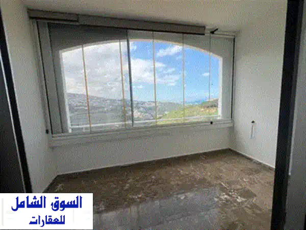 شقة فاخرة في ساحل alma  بإطلالة بانورامية ساحرة - 185 متر - فقط 600$!