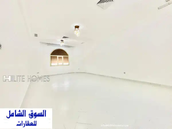 شقة واسعة 3 غرف نوم مع غرفة خادمة وحمام سباحة...