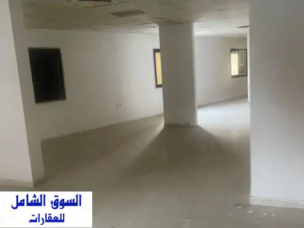 قاعة واسعة للإيجار السنوي على كورنيش عجمان -...