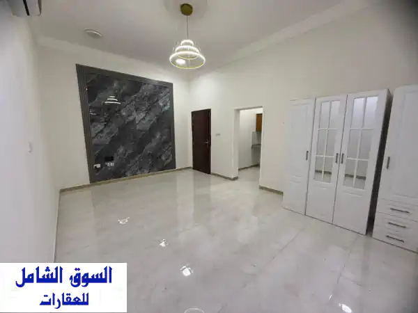 استوديو فاخر في منطقة البطين، العين - 1800 درهم...