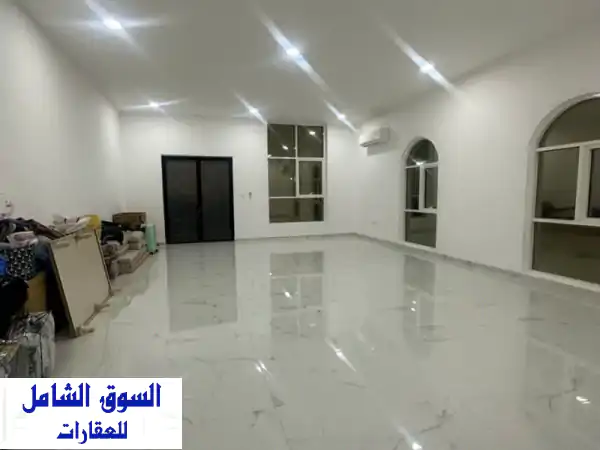 ستور تجاري فاخر للإيجار في جنوب الشامخة - الرياض | 70...