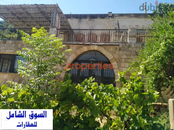 فيلا لبنانية تقليدية للبيع في صليمة، بعبدات -...