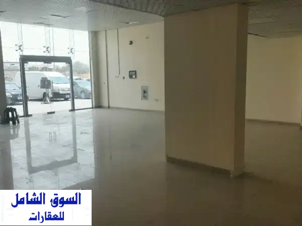 عرض ساخن! صالة عرض فسيحة للإيجار في الجرف 2 - 1600 قدم مربع مع طابق علوي!