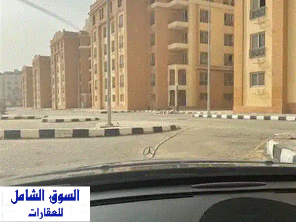 شقة للبيع بخصم كاش ضخم امام مطار القاهرة مباشرة