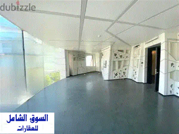 محل تجاري فاخر للإيجار في قلب السوديكو - مساحة 950 متر مربع!