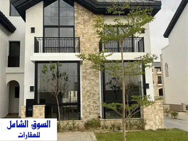 فيلا مستقلة فاخرة للبيع في جاردينيا سبرنجز - القاهرة الجديدة | إطلالة خلابة على اللاجون!