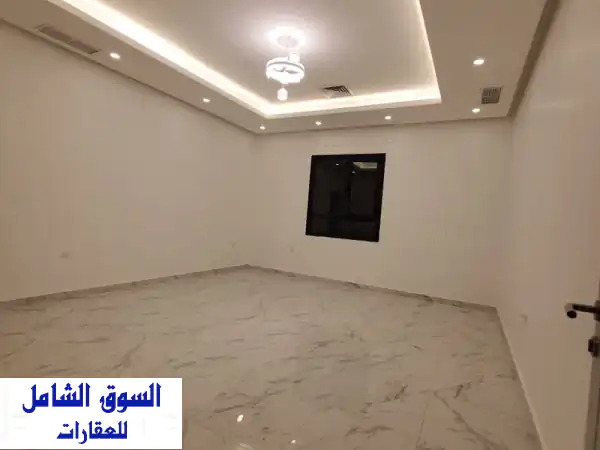 شقة فسيحة للإيجار في الصديق - قطعة 6 - 3 غرف نوم +...