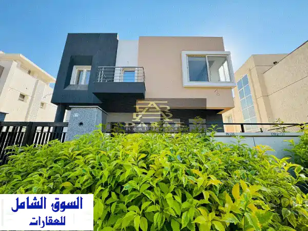 فيلا للبيع مدينتى 4 غرف اول سكن منفصله فاخره بسعر...