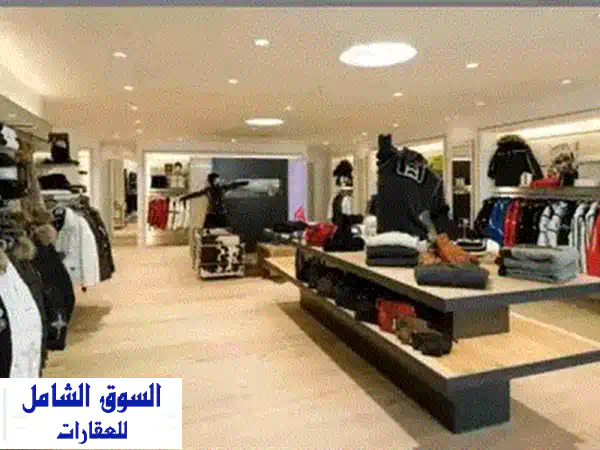 محل تجاري فاخر للإيجار في سموحة - 230 متر مربع - موقع مميز!