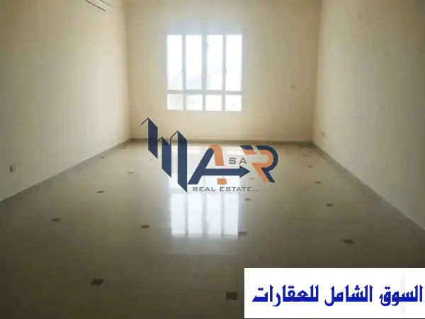 فيلا فاخرة للإيجار في المشرف بأبوظبي - مدخل...