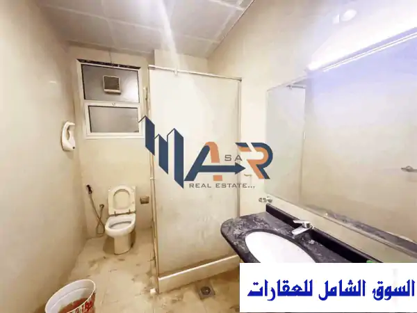 فيلا مستقلة فاخرة للإيجار في مدينة خليفة بأبوظبي - سعر مميز 250,000 درهم!