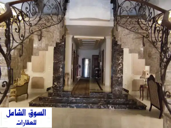 فيلا فاخرة للبيع في نزلة البطران - 700 متر - 5 غرف - موقع متميز