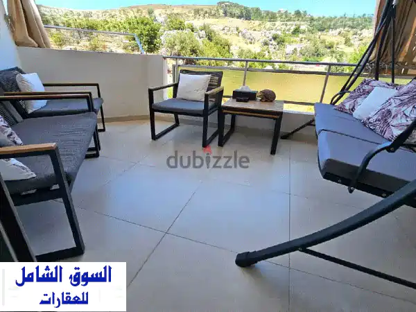 شقة مفروشة بالكامل للبيع في فترون - إطلالة خلابة!...