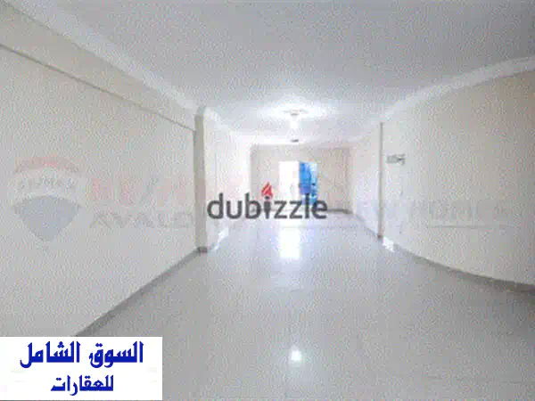 محل تجاري للإيجار 25م²، مفروش بالكامل، رخصة مطعم، وابور مياه! - فرصة ذهبية!