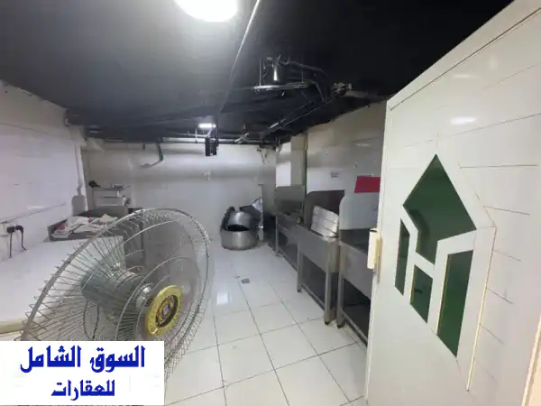 مطعم مأكولات عربية مشهور للبيع أو شراكة في عجمان الصناعية 1 - فرصة ذهبية!