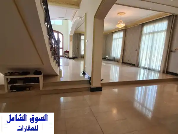 فيلا فاخرة للإيجار في عالي - مجلس واسع، 6 غرف نوم،...