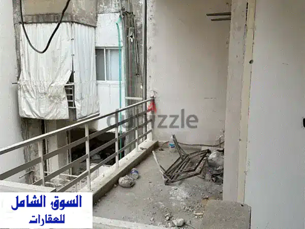 شقة للإيجار في الجميزة، بيروت - فرصة مميزة للتجديد!