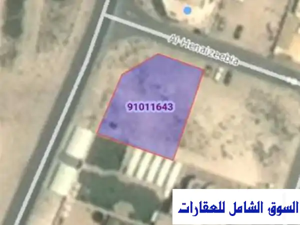 فرصة ذهبية! أرض زاوية في الوكير بمساحة 705م²، رخص بناء جاهزة، تمويل متوفر!