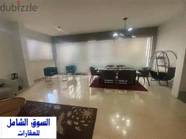 شقة دوبلكس فاخرة في الحمرا مع إطلالة خلابة - 150 متر مربع