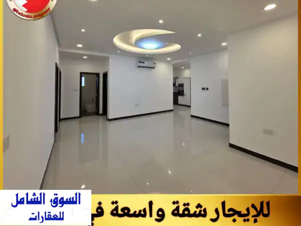 شقة فاخرة للإيجار في سند - ٣ غرف، نصف مفروشة، جاكوزي!