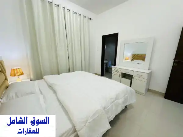 غرفة وصالة مفروشة بالكامل - نعيمية - بالقرب من السفير مول - إقامة فاخرة!