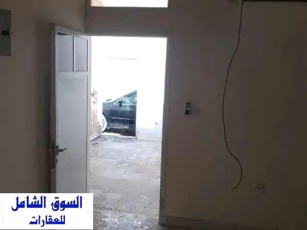بيت عربي أصيل للإيجار السنوي في الراشدية 3 - غرفتين وحوش وحمامين - 20 ألف ريال