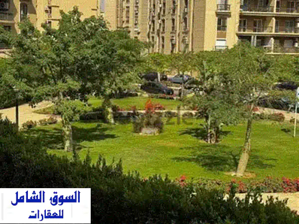 شقة بحري فاخره بخصم كاش! أمام مطار القاهرة - تاج سيتي
