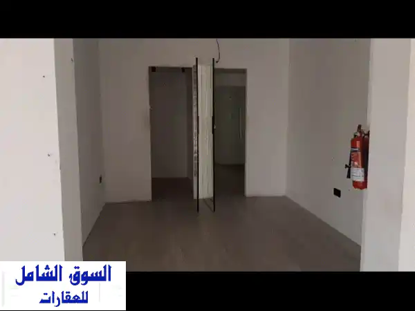 محل تجاري للإيجار في مدينة العين - موقع مميز...