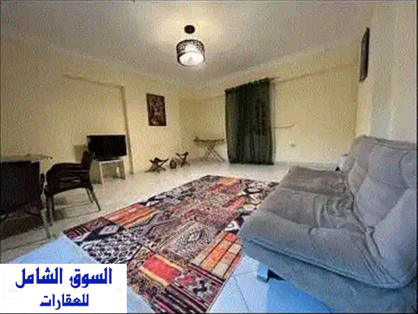 شقة مفروشة راقية للايجار بالهرم - موقع مميز وهادئ!