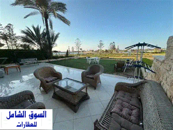 فيلا فاخرة للإيجار في مارينا 2 الساحل الشمالي - أول صف بحيرة! ٥ غرف نوم