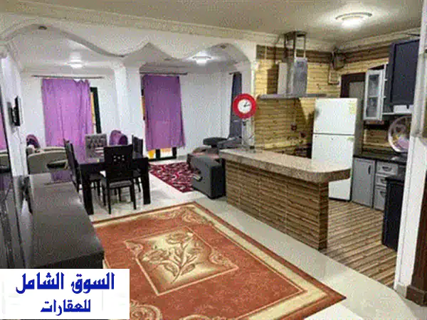 شقة مفروشة فاخرة في المعادي - موقع متميز بالقرب من الكورنيش وأكاديمية السادات!