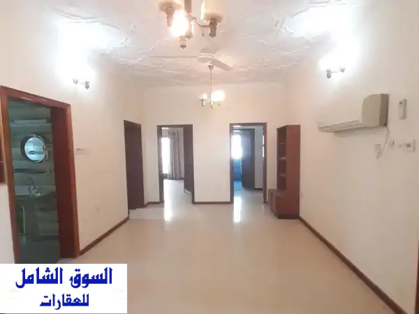 فيلا فاخرة للإيجار في الصالحية - قريبة من حديقة...