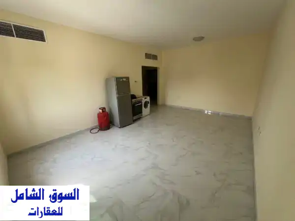 شقة فاخرة في كورنيش عجمان | غرفتين وصالة | 34 ألف درهم فقط!