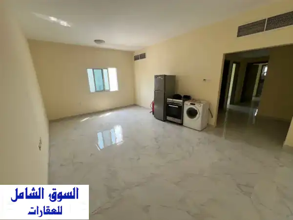 شقة فاخرة في كورنيش عجمان | غرفتين وصالة | 34 ألف...