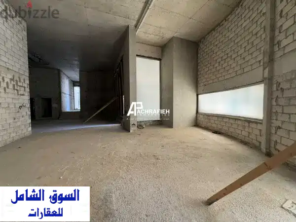 2 Floors 252 Sqm Shop for Rent In Downtown