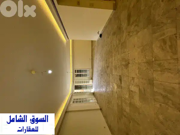 شقة فاخرة للإيجار في قرية صيفا - 320 متر مربع!...