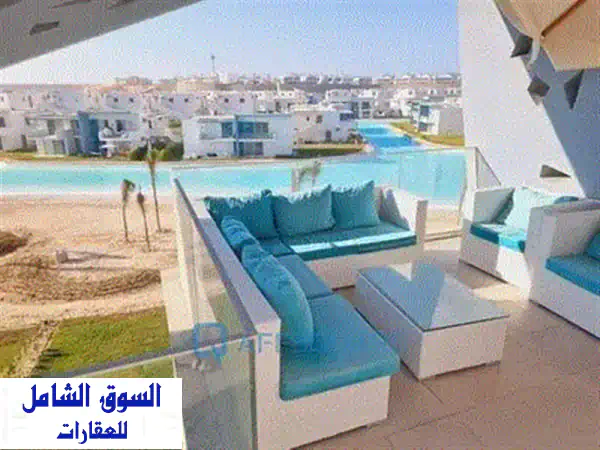 للبيع اقل سعر شاليه بحري صريح استلام فورى متشطب بالفرش و الاجهزه في ماونتن فيو راس الحكمه بمرحله باروس فيو على البول و اللاجون