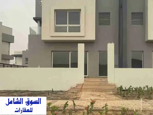 توين هاوس كورنر فاخر للبيع في هايد بارك التجمع الخامس...