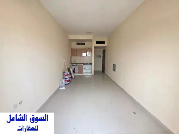 استوديو فاخر في عجمان - الحميدية - قرب المحكمة - 20 ألف درهم فقط!