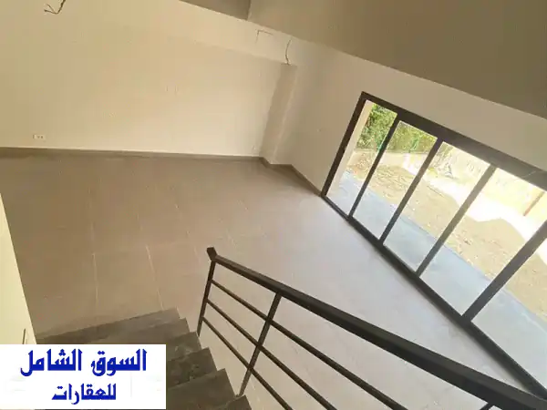 دوبلكس فاخر بحديقة خاصة في قلب القاهرة الجديدة...