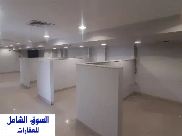 ميزانين فاخر 150 متر² مجهز بالكامل - موقع مميز بجوار البنك التجاري!