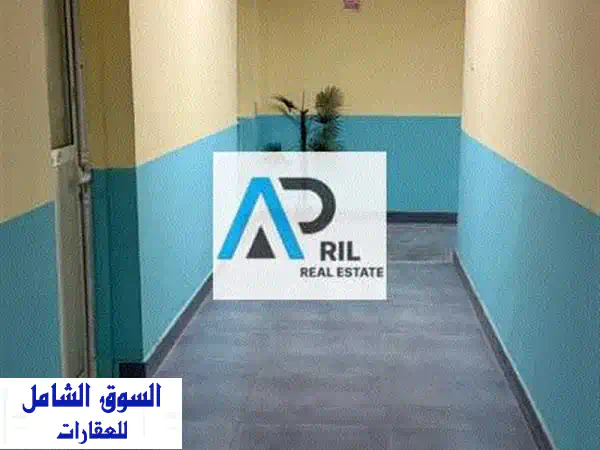 مكتب تجاري للإيجار في مصفح 37 - مساحة 250 قدم مربع - 15000 درهم فقط!