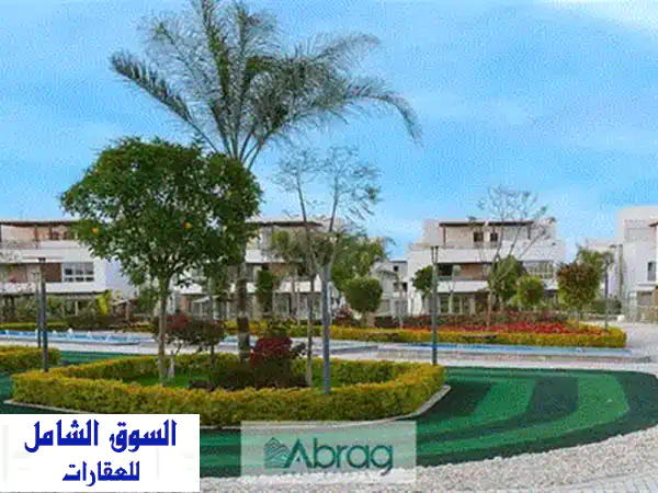 فيلا مستقلة فاخرة للبيع في بالم هيلز جولف إكستينشن | مساحة واسعة و تصميم فاخر