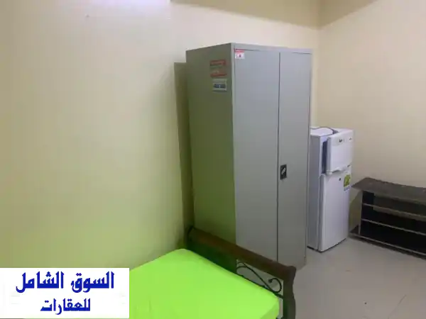 شقة راقية على الكورنيش - سكن مشترك فاخر لشخص واحد (950 ريال)