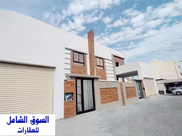 فيلا فاخرة للبيع في عيسى تاون - قرب السوق المركزي بسعر لا يُفوّت!