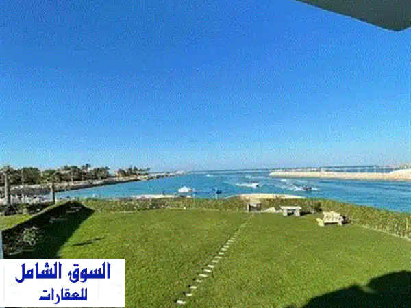 فيلا مستقلة فاخرة بفيو لاجون في كمبوند مزارين العلمين بسعر قديم! - مساحة 400م²