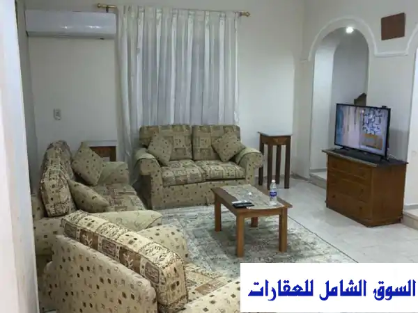 شقة مفروشة فاخرة للإيجار في 6 أكتوبر - حي 3 - مساحة 170م² - مدخل خاص