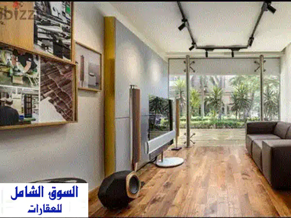 مكتب دوبلكس فاخر للإيجار في دجلة المعادي - 550 متر²، مثالي لكبرى الشركات